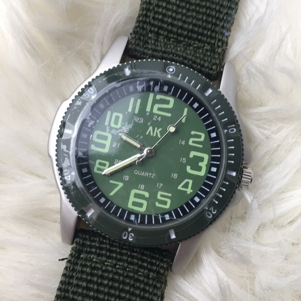 Brand new men’s AK green rugged wristwatch